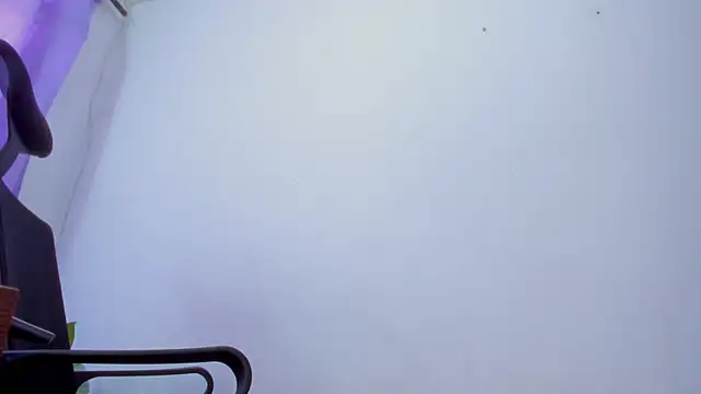 Naughtii_Doll_ live XXX chat
