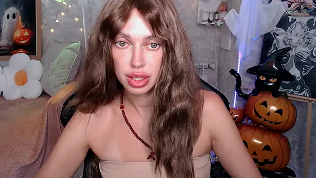 NickyAdamidi Adlı Modelin Canlı XXX Sohbeti