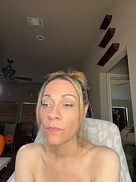 Czat XXX na żywo – EdenDelilah1