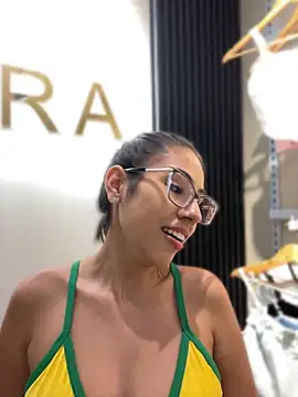 princess_little09's Live XXX Chat