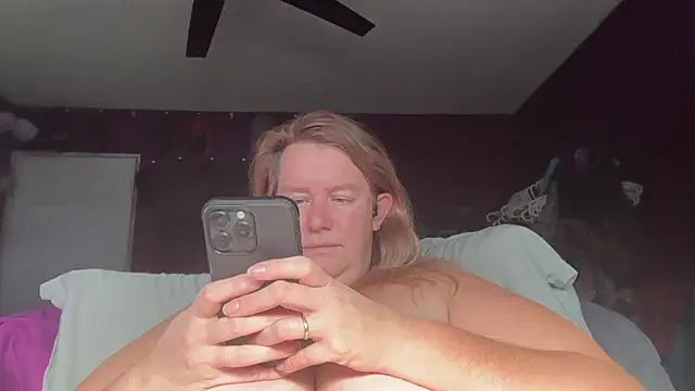 XXX chat uživo modela purplestmonkey