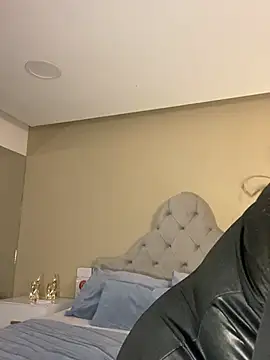 צ'אט XXX בשידור חי של AlmaraRouge