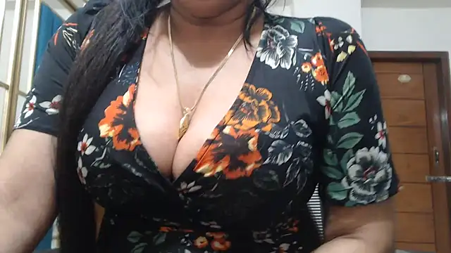 Chat +18 de Maisa-130 ao vivo