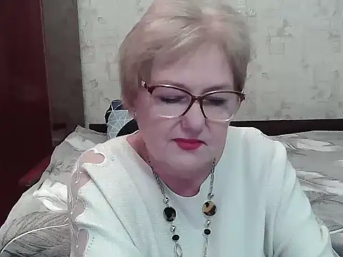 Renata62011 现场XXX聊天