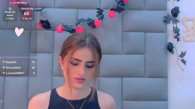 แชท XXX สดของ Ariaa_Collins
