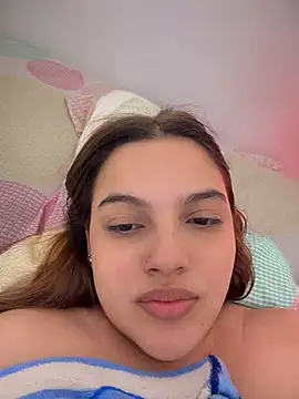 XXX chat uživo modela Colibri_xxx
