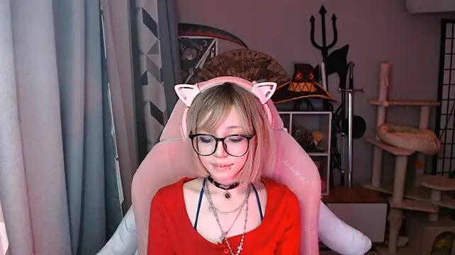 SaxonDibs' Live XXX Chat