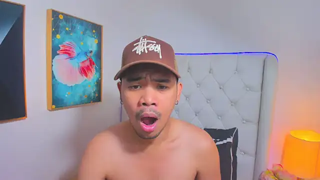 AsianZero 现场XXX聊天