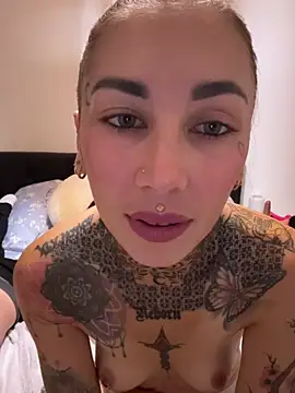 LunaXmilo Adlı Modelin Canlı XXX Sohbeti