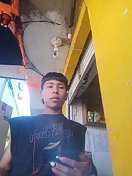 Cyber_Angel06 élő XXX-chatje