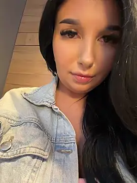 แชท XXX สดของ Tisha_Busty