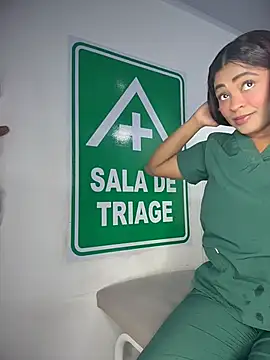 Nasty-Doctor Adlı Modelin Canlı XXX Sohbeti