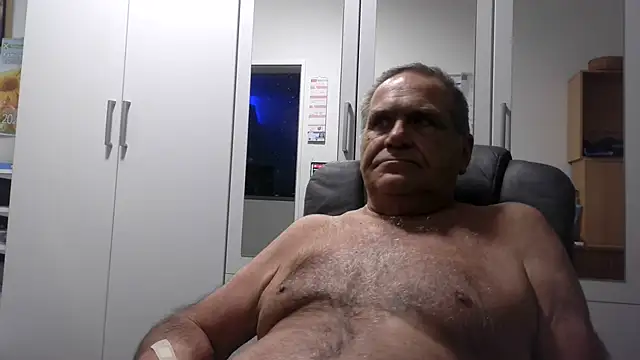 horstchenn Live XXX chat