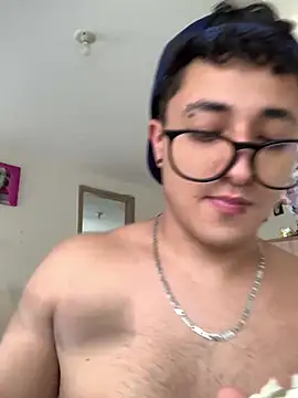 Chat XXX en directo de Adonibaskerville4