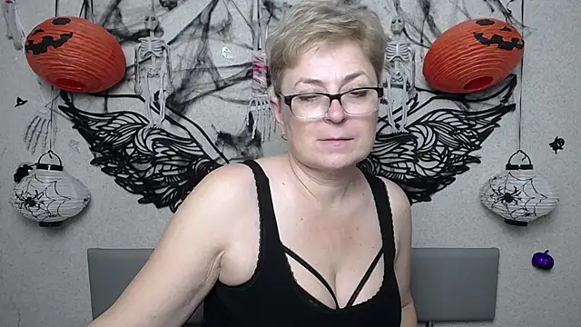 EmiliaGree Live XXX-Chat