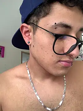 Adonibaskerville4 Chat XXX live