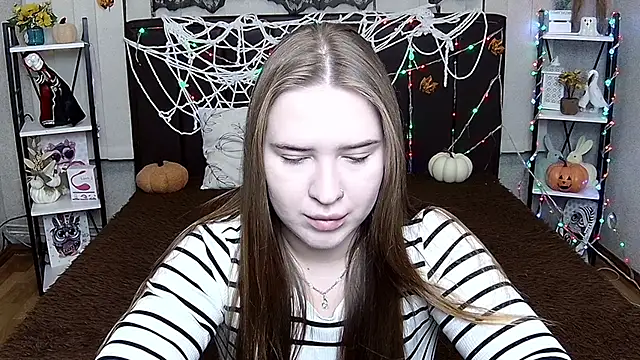 Онлайн чат XXX LauraHlot