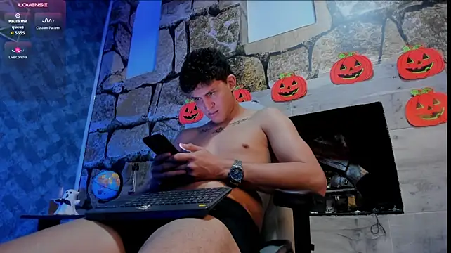 Axel_Romanov – Naživo XXX chat