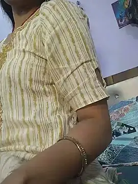 indiandesiliven Live XXX chat