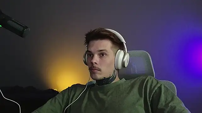 DENIS_HERE XXX чат на живо