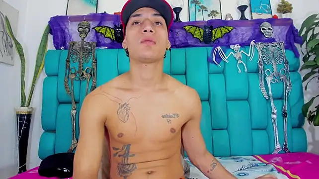 Онлайн чат XXX Boy_Leon_X