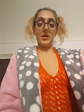princiana Adlı Modelin Canlı XXX Sohbeti