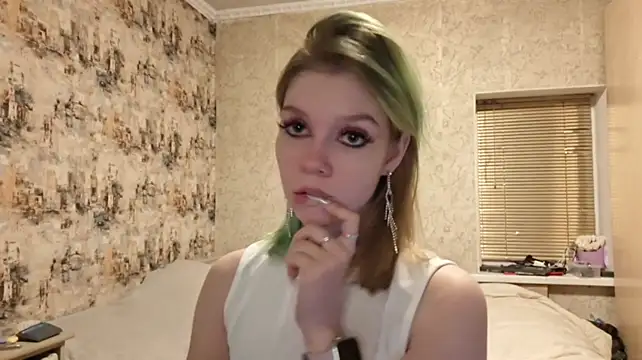 KymberlyKarhoff – Live XXX-chat