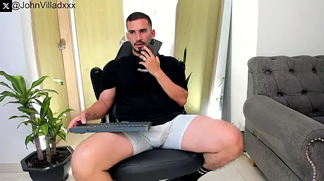 estivii live XXX chat
