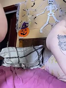 KeepCalmAndSendTokens Live XXX Chat