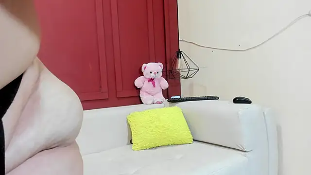 FernandaClar Adlı Modelin Canlı XXX Sohbeti