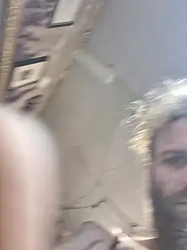 دردشة bearded_cross الجنسية المباشرة