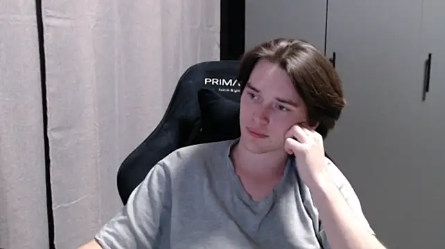 Онлайн чат XXX arthur___king