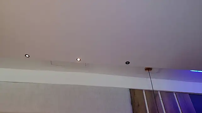 Larabrooks live XXX chat