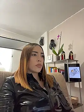 Онлайн чат XXX julieta_misstres