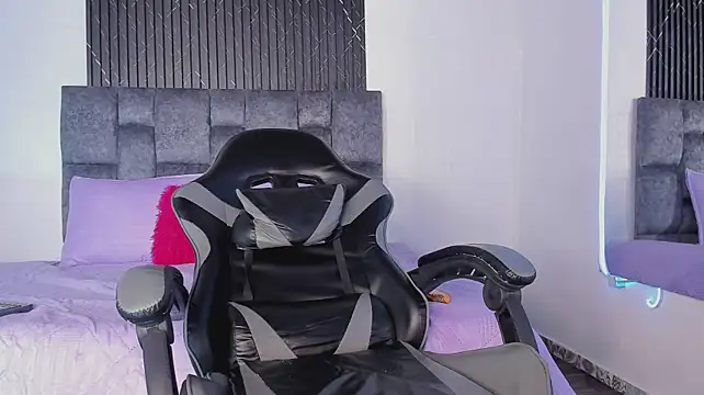 Alexxus_Smith élő XXX-chatje