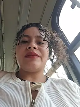 Yaya_paid's Live XXX Chat