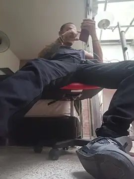 XXX chat uživo modela AlphaMasterXxx