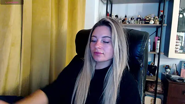 Rania_Stitch Chat XXX live