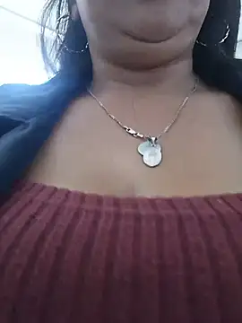 Chat XXX en directo de misshot_02
