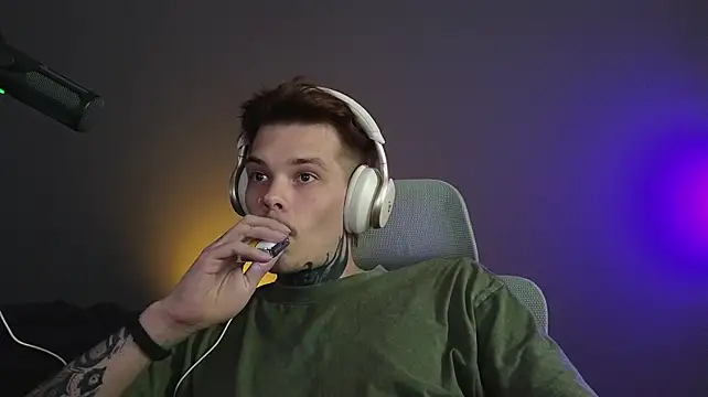 XXX chat uživo modela DENIS_HERE