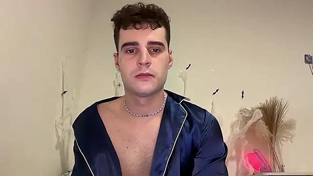 Chat +18 de Lucas_bennet ao vivo
