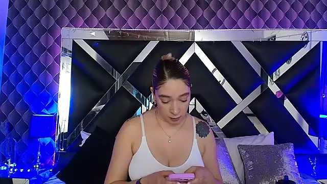 victoriaa_lee_'s Live XXX Chat