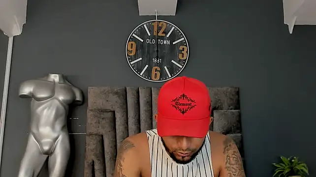 Chat +18 de Robin_Rief ao vivo