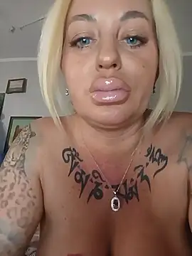 MiaMooly Live XXX-Chat