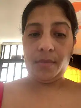 Chat +18 de Antonella_SW1 ao vivo