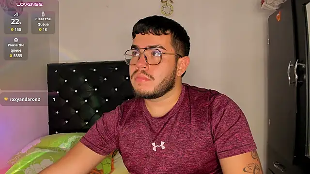 Joseph_777_ live XXX chat