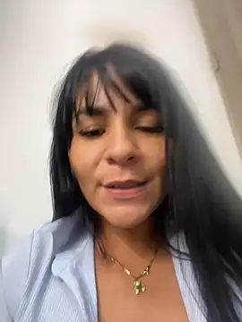 LuxeBrunetteXXX Live XXX-Chat
