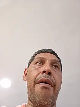 צ'אט XXX בשידור חי של William0285