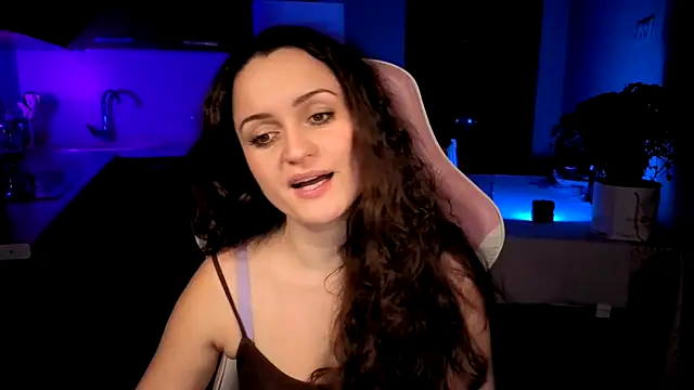 Chat +18 de Cerann1 ao vivo