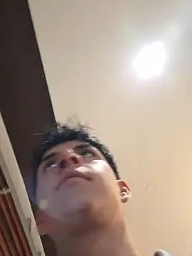 צ'אט XXX בשידור חי של ZaneHoward